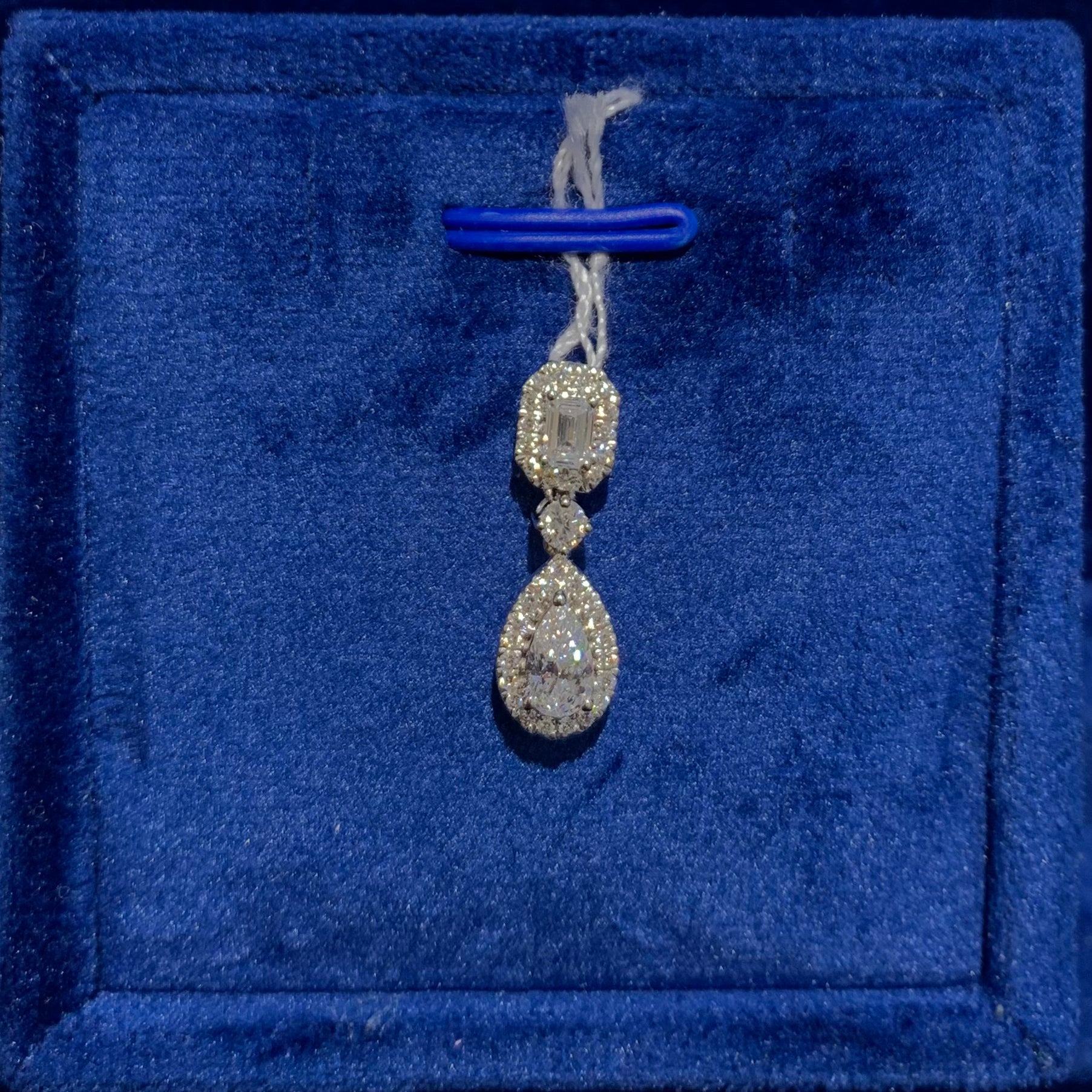 Aurelia Pendant