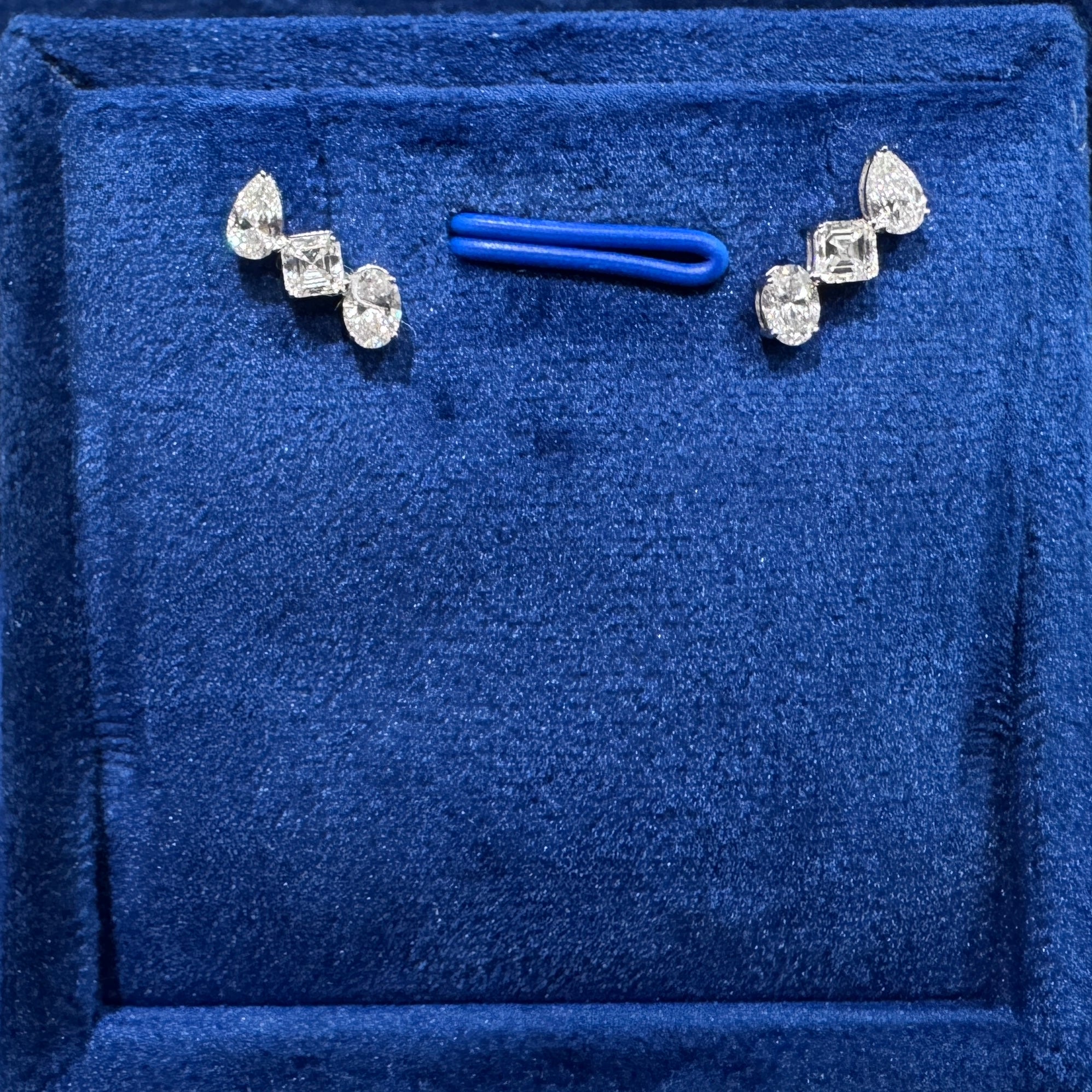 Faye Stud Earrings